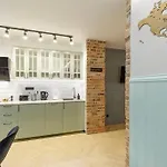 Jan\'S Urban Retreat